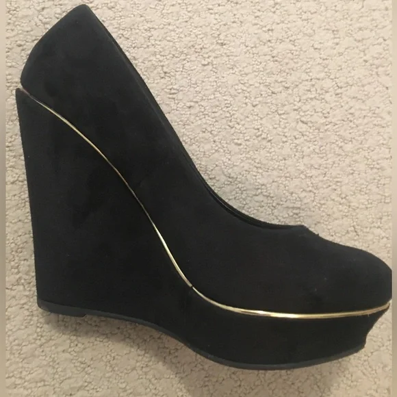 Club Couture Closed Toe Suede Wedges - Picture 2 of 7